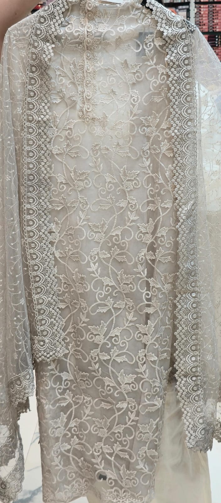 LUXURY UNSTITCHED SUITS