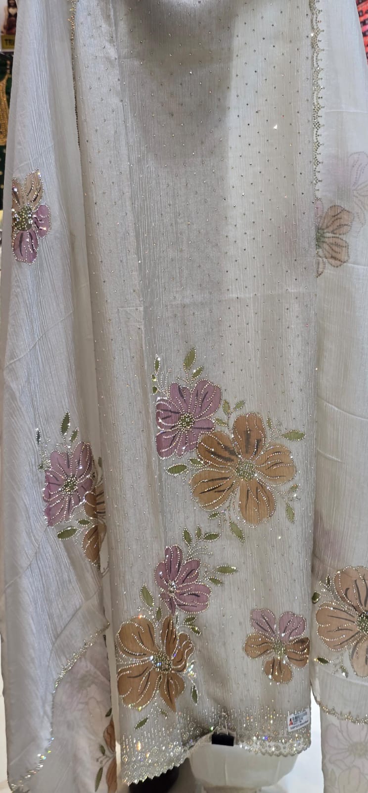 UNSTITCHED PERFECTION