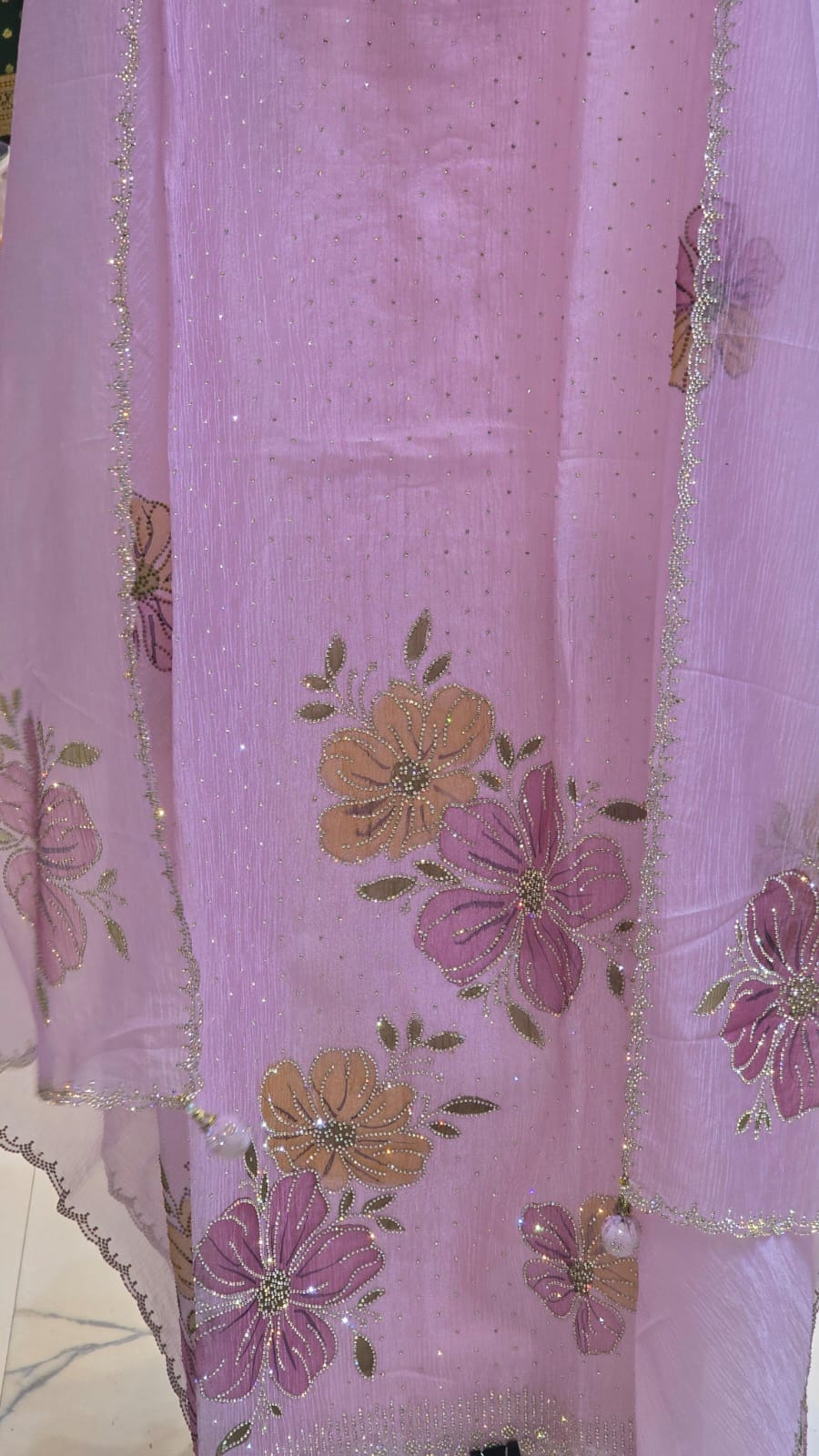 UNSTITCHED PERFECTION