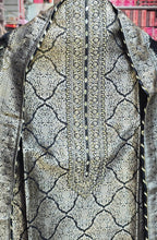 LUXURY BLACK SUIT WITH EMBROIDERY