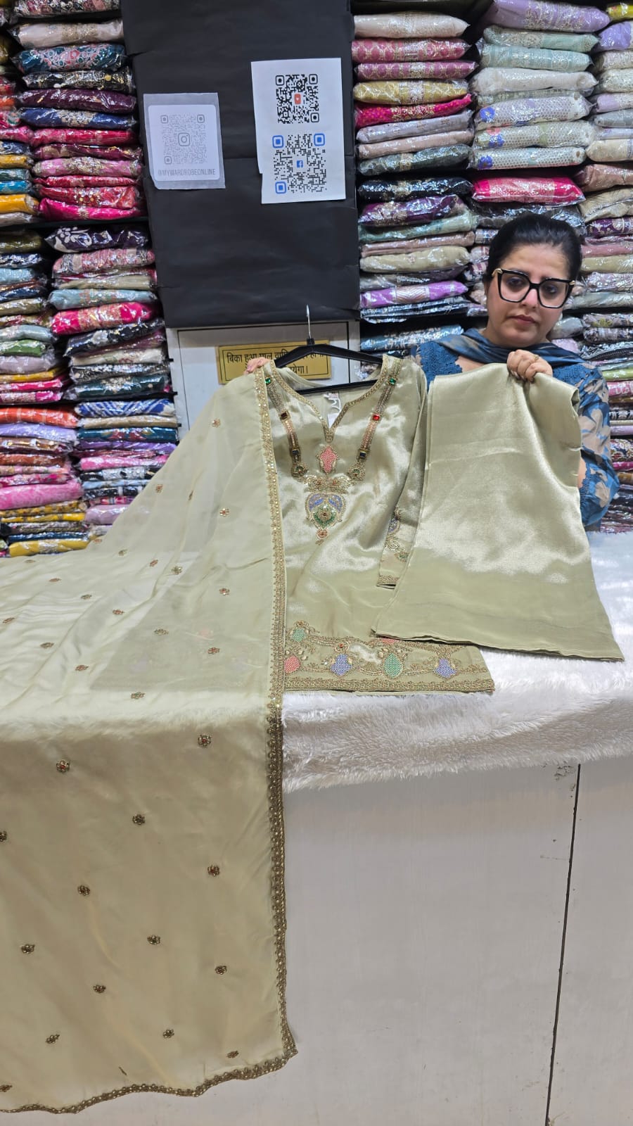 Elegant Mauve Chinnon Suit with Anquisite Moti Work